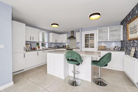 4 bedroom semi-detached house for sale, Tudor Road, Bury St. Edmunds