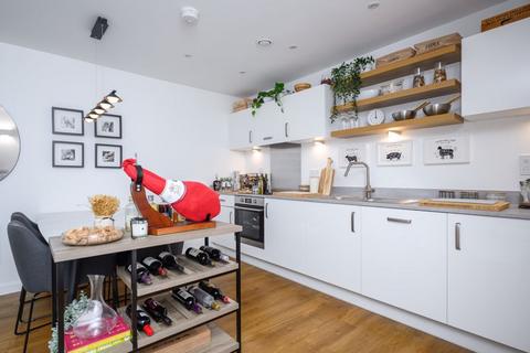 1 bedroom apartment for sale, Spitfire Chase, Walton-On-Thames