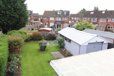 61 Gloucester Road, Middleton, Manchester, M24 1HT