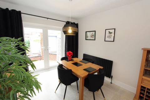 61 Gloucester Road, Middleton, Manchester, M24 1HT