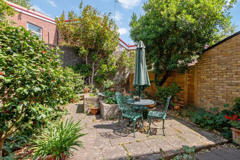 4 bedroom terraced house for sale, Rowfant Road, Balham, London SW17 7AP