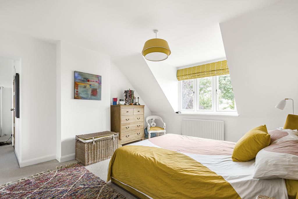 Bedroomoneangle