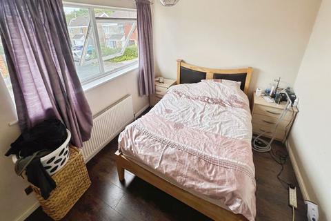 16 Dovey Close, Astley, Manchester, M29 7NP
