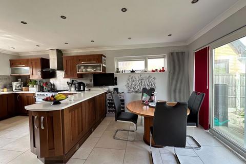 4 bedroom detached house to rent, BIRKDALE OPEN - Westcliffe Road, Southport PR8