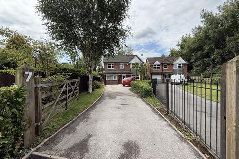 5 bedroom detached house for sale, Lidgate Grove, Stoke-On-Trent
