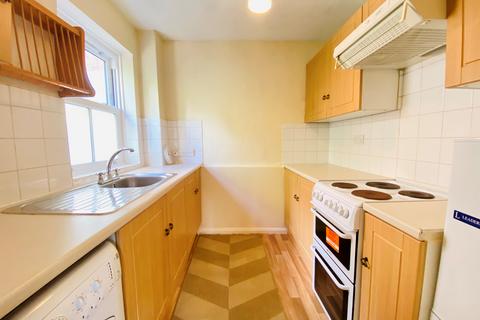 1 bedroom apartment to rent, Maple Court, Croydon