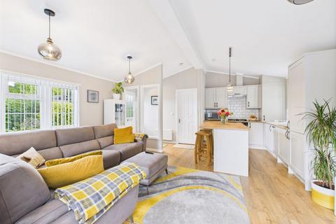 2 bedroom mobile home for sale, Goldenbank, Falmouth - Delightful park home