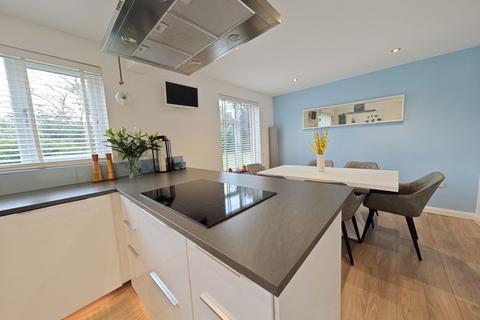 4 bedroom detached house for sale, Newfield Drive, Carlisle