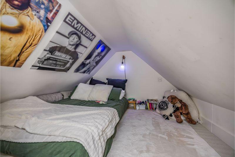 Mezzanine Bed Space