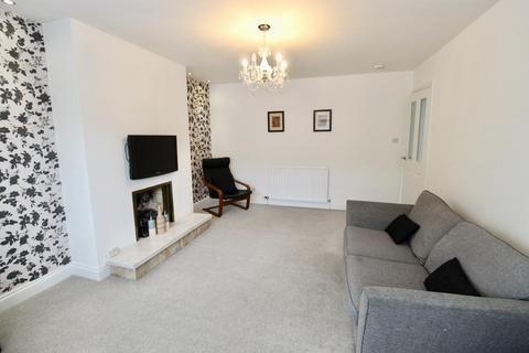 2 bedroom flat to rent, Great Western Road, First Floor, AB10