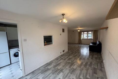 8 Vineries Close, Sipson, West Drayton, UB7 0JH