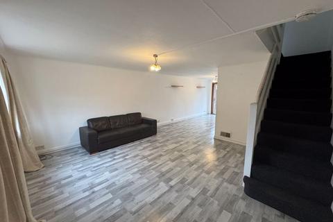 8 Vineries Close, Sipson, West Drayton, UB7 0JH