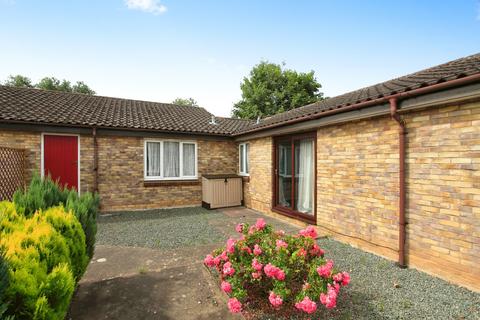 2 bedroom bungalow for sale, Kimbolton Court, Peterborough PE1