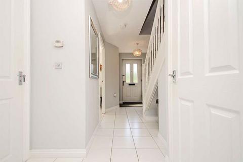 9 Murcott End, Burntwood, WS7 3RE