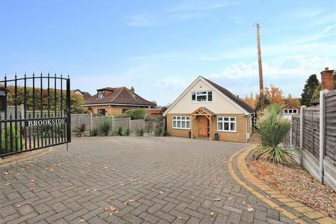 Brookside Bournebridge Lane, Stapleford Abbotts, Romford, RM4 1LT