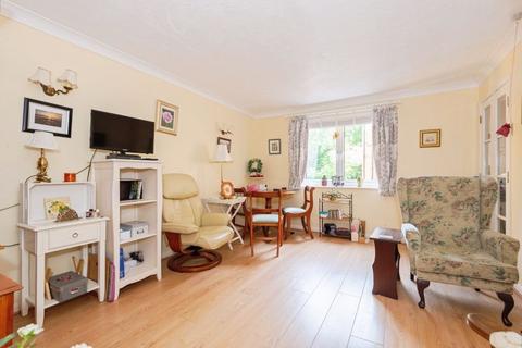 1 bedroom apartment for sale, South Street, Epsom KT18