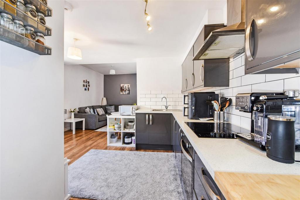Kitchen Side.jpg