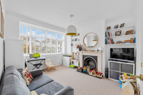 103 Ardrossan Gardens, Worcester Park, KT4 7AY