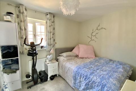 12 Bangor Close, Towcester, NN12 6UH