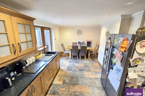 43 Heol Illtyd, Neath, SA10 7SE