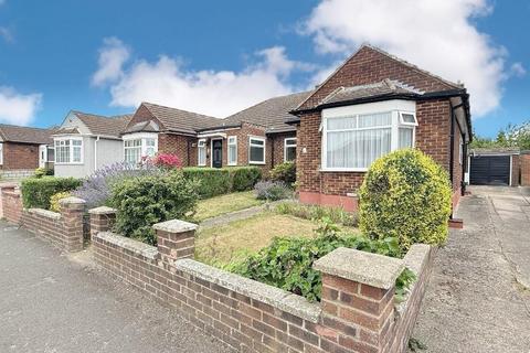 Cranbrook Drive, Sundon Park, Luton, Bedfordshire, LU3 3EW