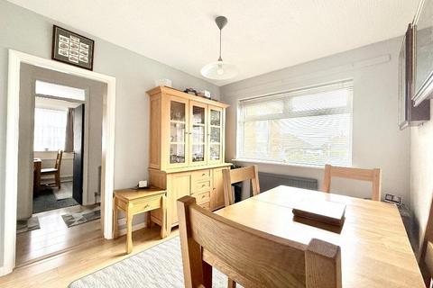 undefined, Cranbrook Drive, Sundon Park, Luton, Bedfordshire, LU3 3EW