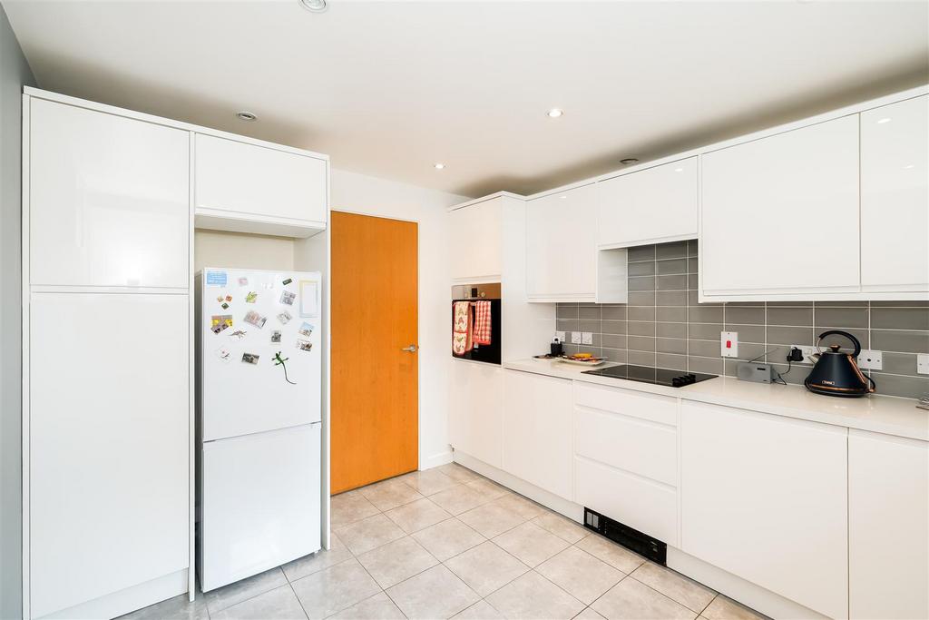 32 Clementine Walk-4.jpg