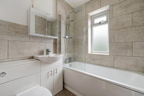 12 Park Mount, Pool In Wharfedale, Otley, LS21 3BX