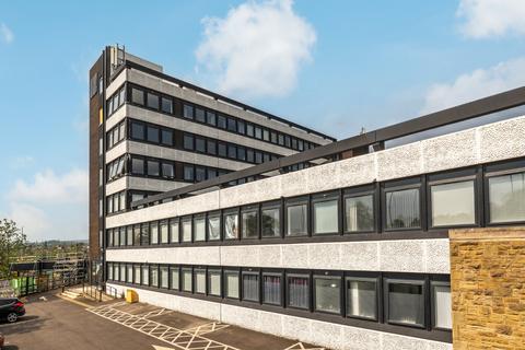 1 bedroom flat for sale - Green Lane, Yeadon, Leeds, West Yorkshire, LS19