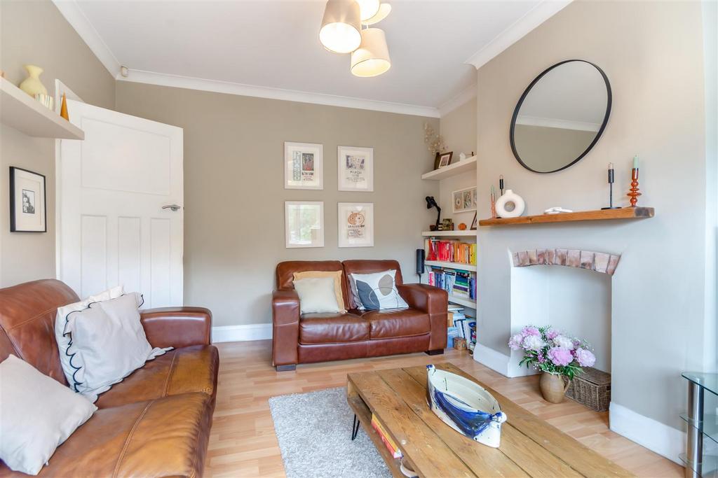 8653990-interior03.jpg