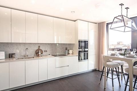 2 bedroom apartment to rent, Charles Clowes Walk, London, SW11