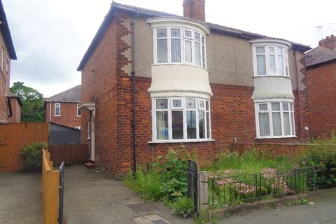 2 bedroom semi-detached house to rent, Malim Road, Eastbourne