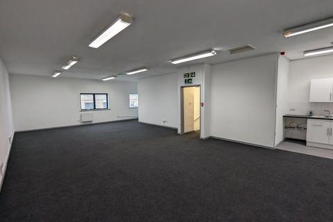Industrial unit to rent, Boundary Rd Woking GU21 5DH