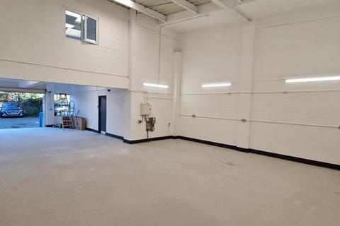 Warehouse to rent, Crosshouse Rd Southampton SO14 5GZ