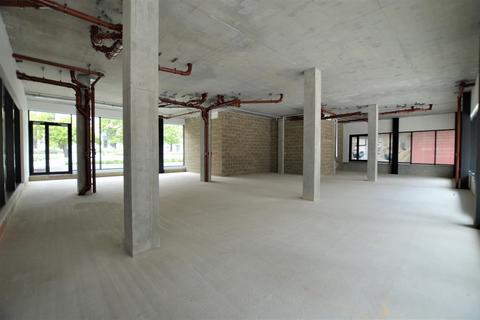 Retail property (high street) to rent, Victoria Rd S Chelmsford CM1 1LW