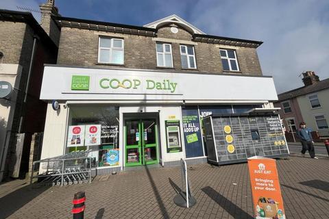 Retail property (high street) to rent, 335-337 Woodbridge Rd Ipswich IP4 4AX