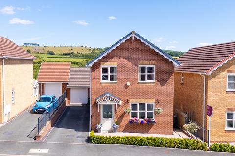 3 bedroom detached house for sale, Dolydd Pentrosfa, Llandrindod Wells, LD1