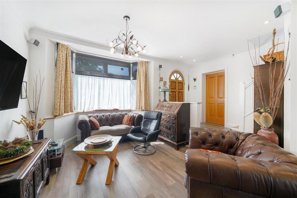 5 Oakwood Crescent - 2gg9 MRQYQJznmvkvg6 Qs.jpg
