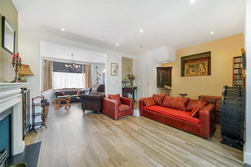 5 Oakwood Crescent - aikm J8x4p Yc A6 Sfxsf Iw.jpg