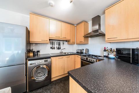 1 bedroom flat for sale, Scott Avenue, Wandsworth, London, SW15