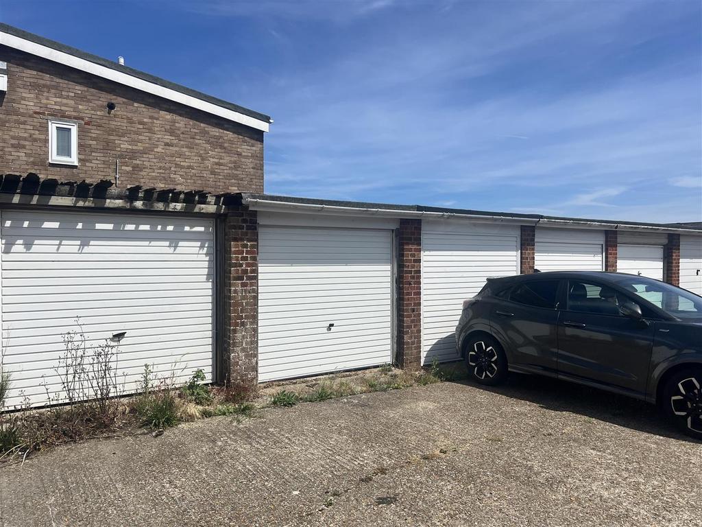 Garage: