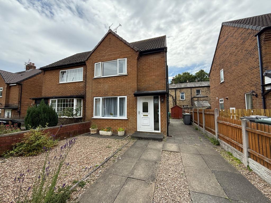 Springfield Grove, Bingley BD16 2 bed semi-detached house for sale - £ ...