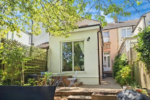 29 Langdon Road, Rochester, ME1 1UN