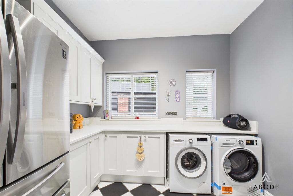 CAM02696 G0-PR0651-STILL003.jpg