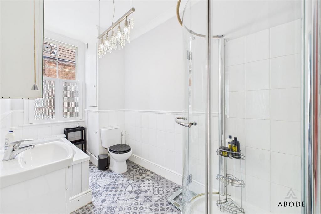 CAM02696 G0-PR0651-STILL029.jpg