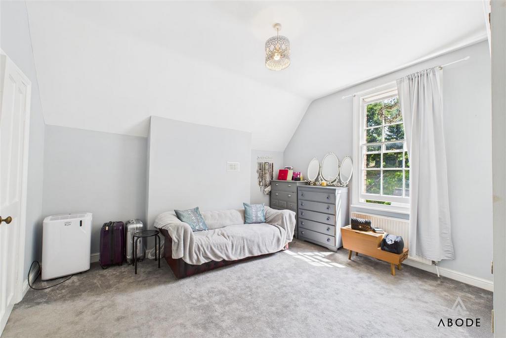 CAM02696 G0-PR0651-STILL032.jpg