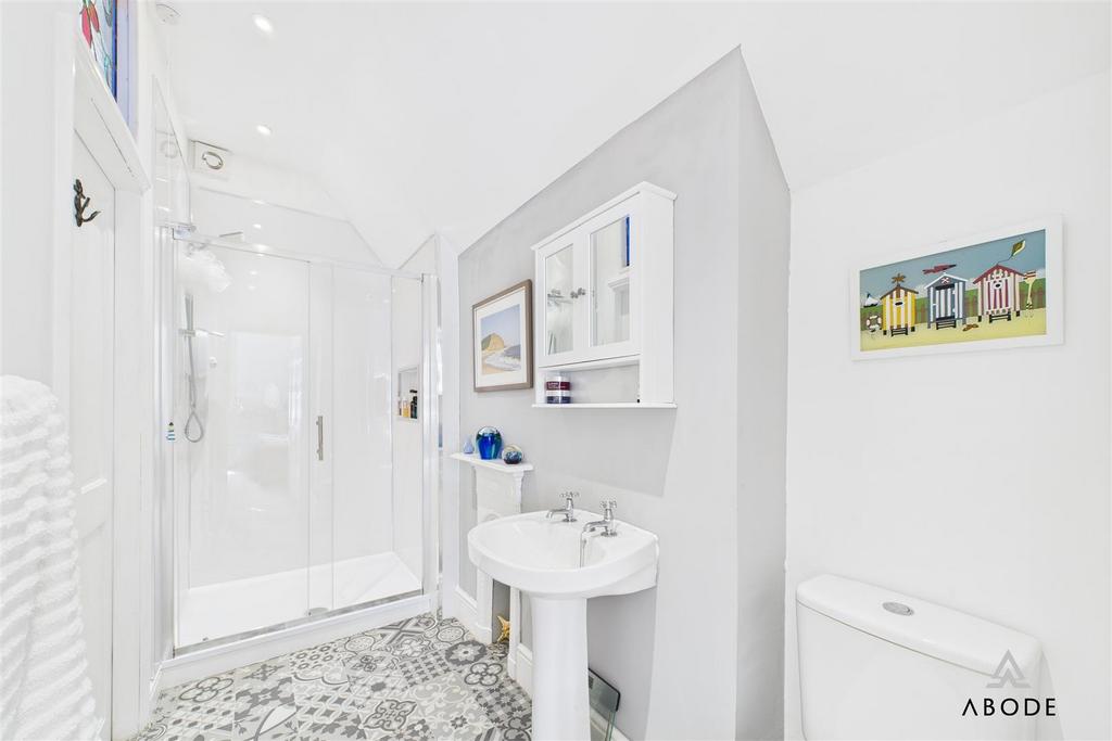 CAM02696 G0-PR0651-STILL034.jpg