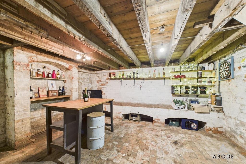 CAM02696 G0-PR0651-STILL052.jpg