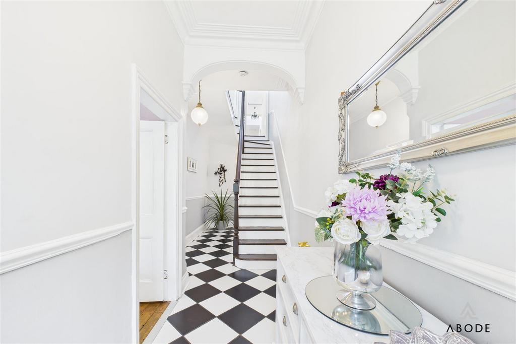 CAM02696 G0-PR0651-STILL013.jpg