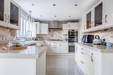 3 Bolts Croft, Chippenham, SN15 3GQ